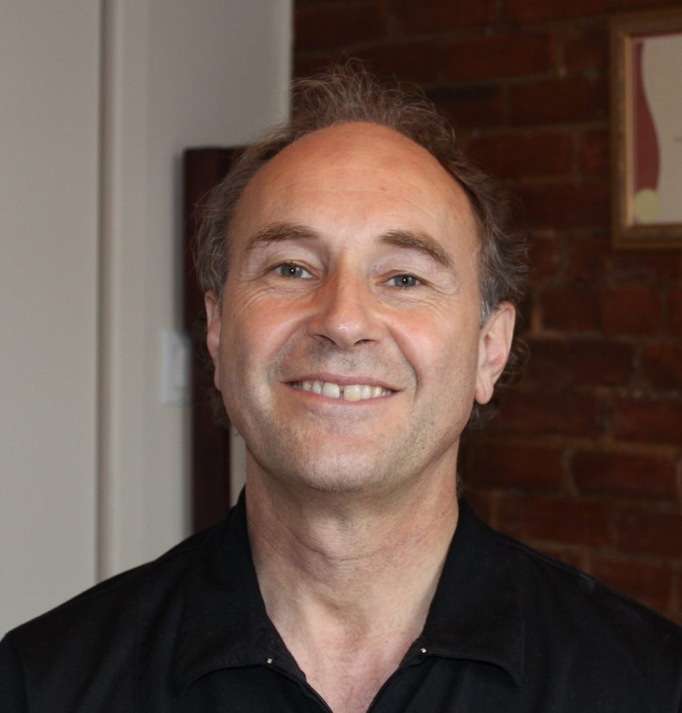 Portrait de Rémi Riverin, massothérapeute